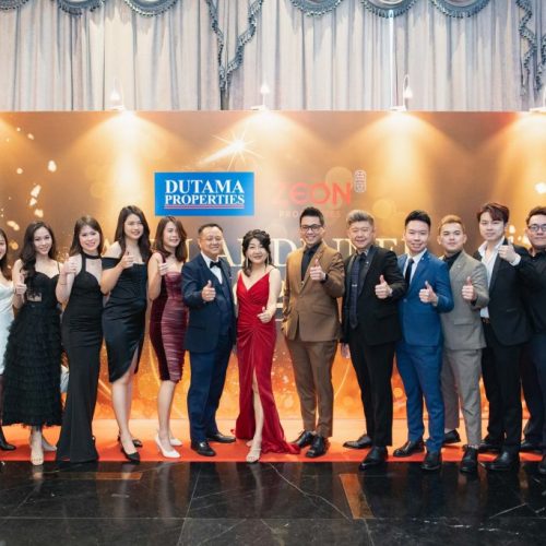 Group Photo of Zeon Group with Dutama Properties